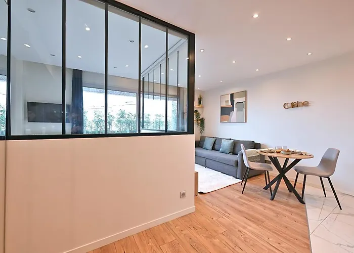 Charming Apartmán Neuilly-sur-Seine